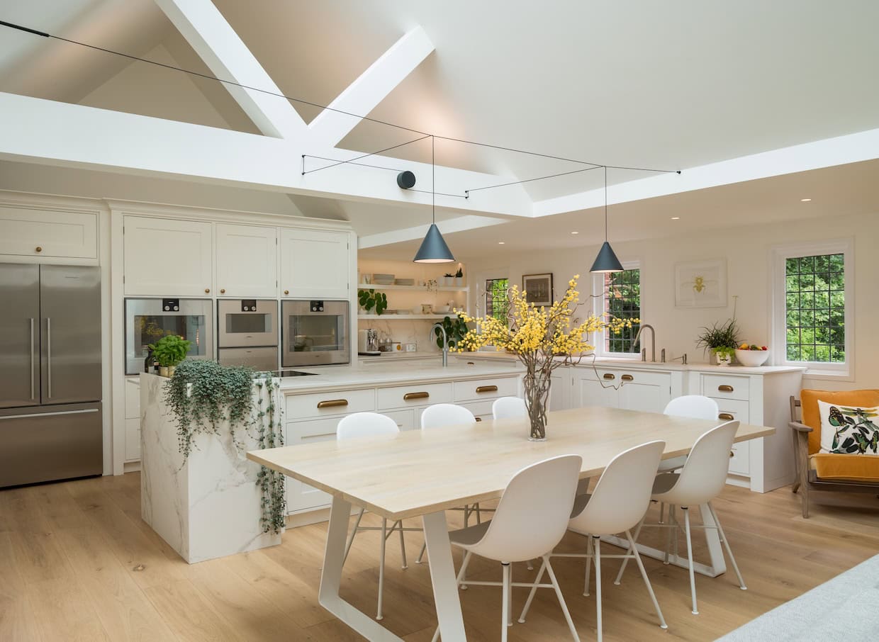 how to design a kitchen that's perfect for hosting 13