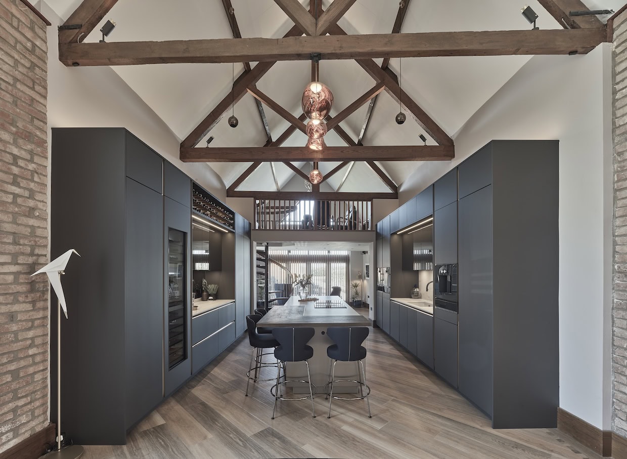 how to design a kitchen that's perfect for hosting 7
